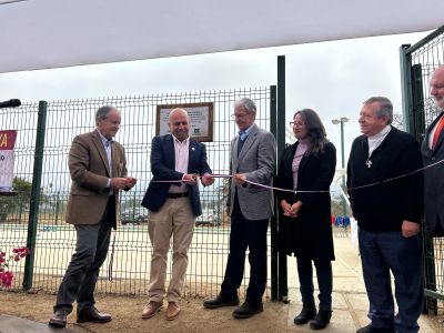 En Olmué, inauguran multicancha centro Alma Viva.