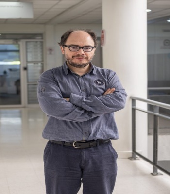 Estudio UNAB revela que empleo formal muestra señalesde recuperación, pero que no logra frenar alza deldesempleo.