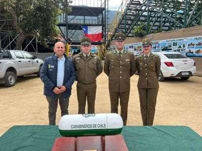 En Olmué, realizan la presentación de la cápsula del tiempo de Carabineros de Chile.