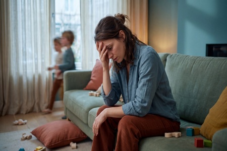 5 claves para cuidar la salud física y emocional de madres de niños autistas: Presentan niveles de estrés significativos.