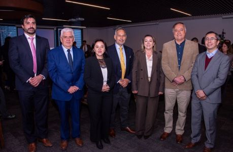 La receta que proponen expertos para que Chile acceda a más medicamentos sin aumentar el gasto público.