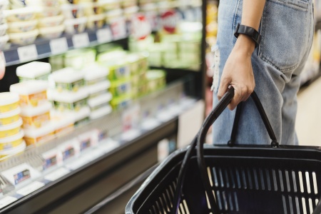 Experto estima que la inflación persistirá más tiempo de lo previsto por el mercado.
