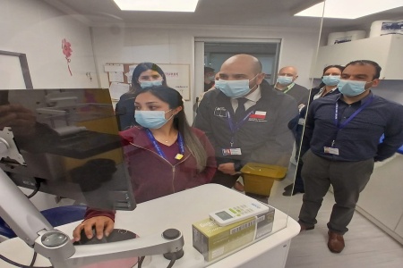 Autoridades destacan capacidad resolutiva de la Atención Primaria de Quillota durante visita al Centro de Imagenología.