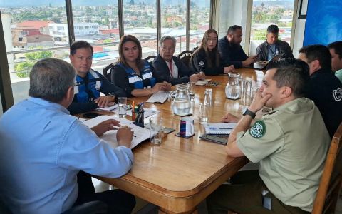 Villa Alemana coordina medidas preventivas ante sistema frontal: habilitará albergue para damnificados y nuevos centros de distribución de ayuda.