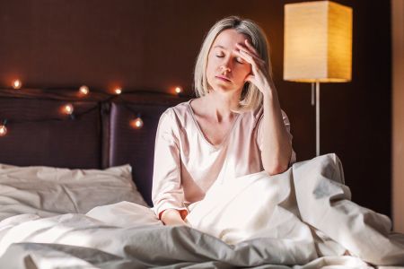¿Estrés o menopausia? Las señales silenciosas que muchas mujeres no reconocen.